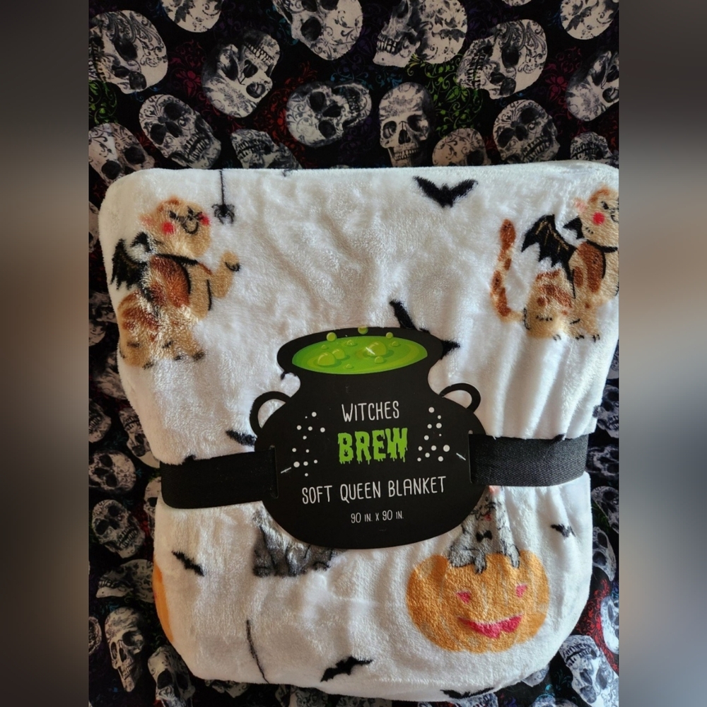 Halloween cat plush blanket queen 90"x90" new
